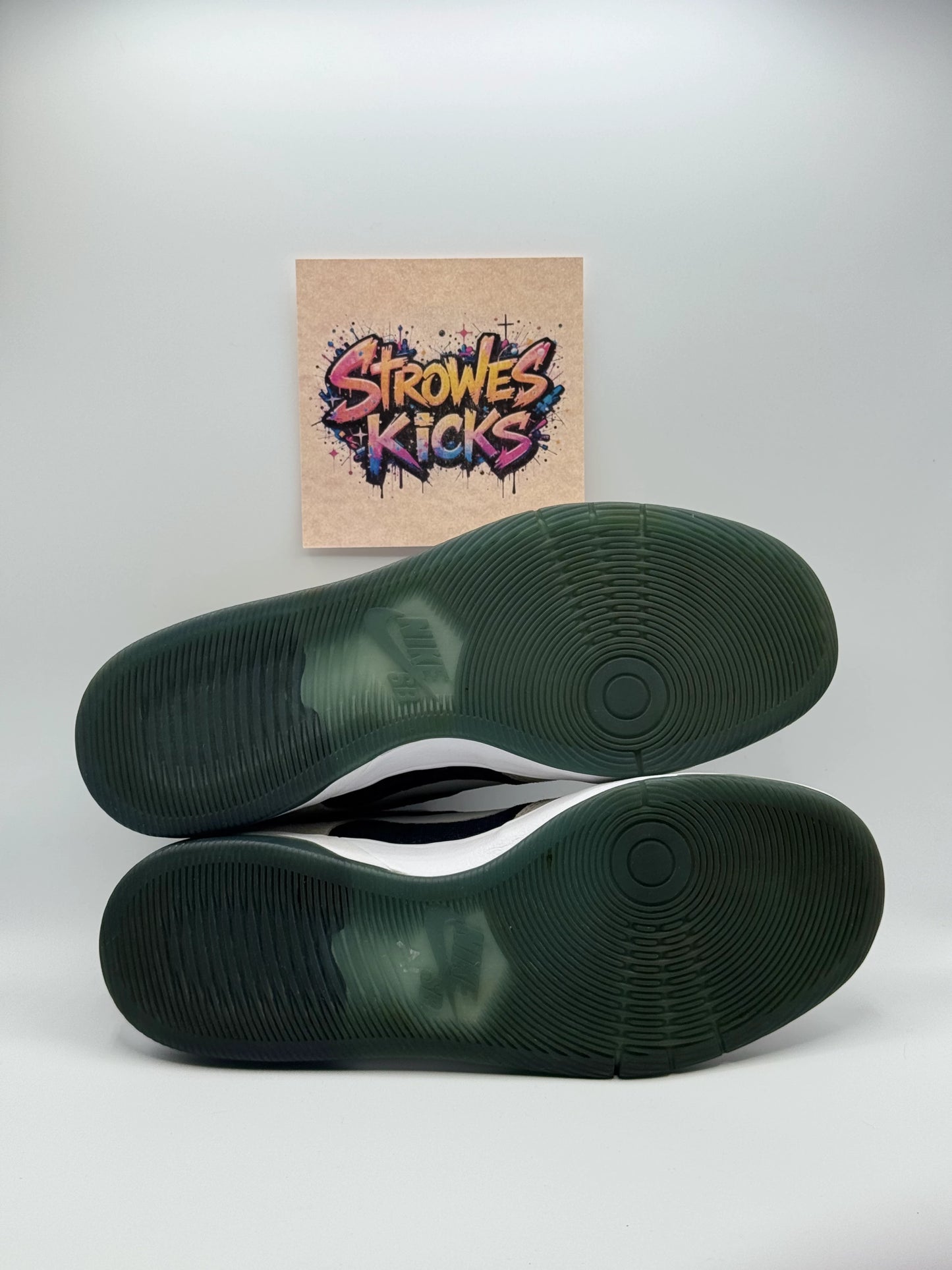 Nike SB Dunk Low Elite “Grey Obsidian” Sample