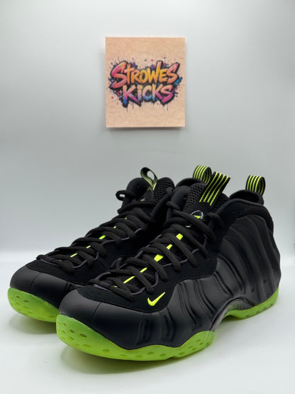 Nike Foamposite One “Black Volt”