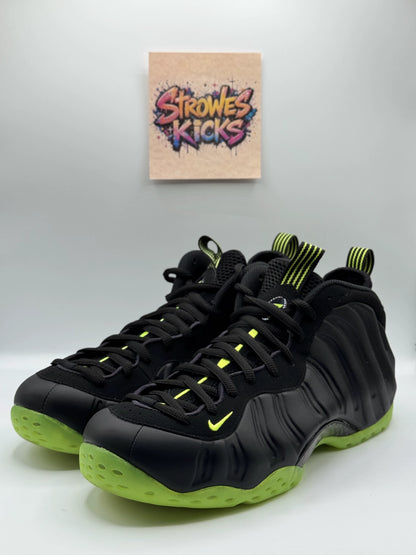 Nike Foamposite One “Black Volt”