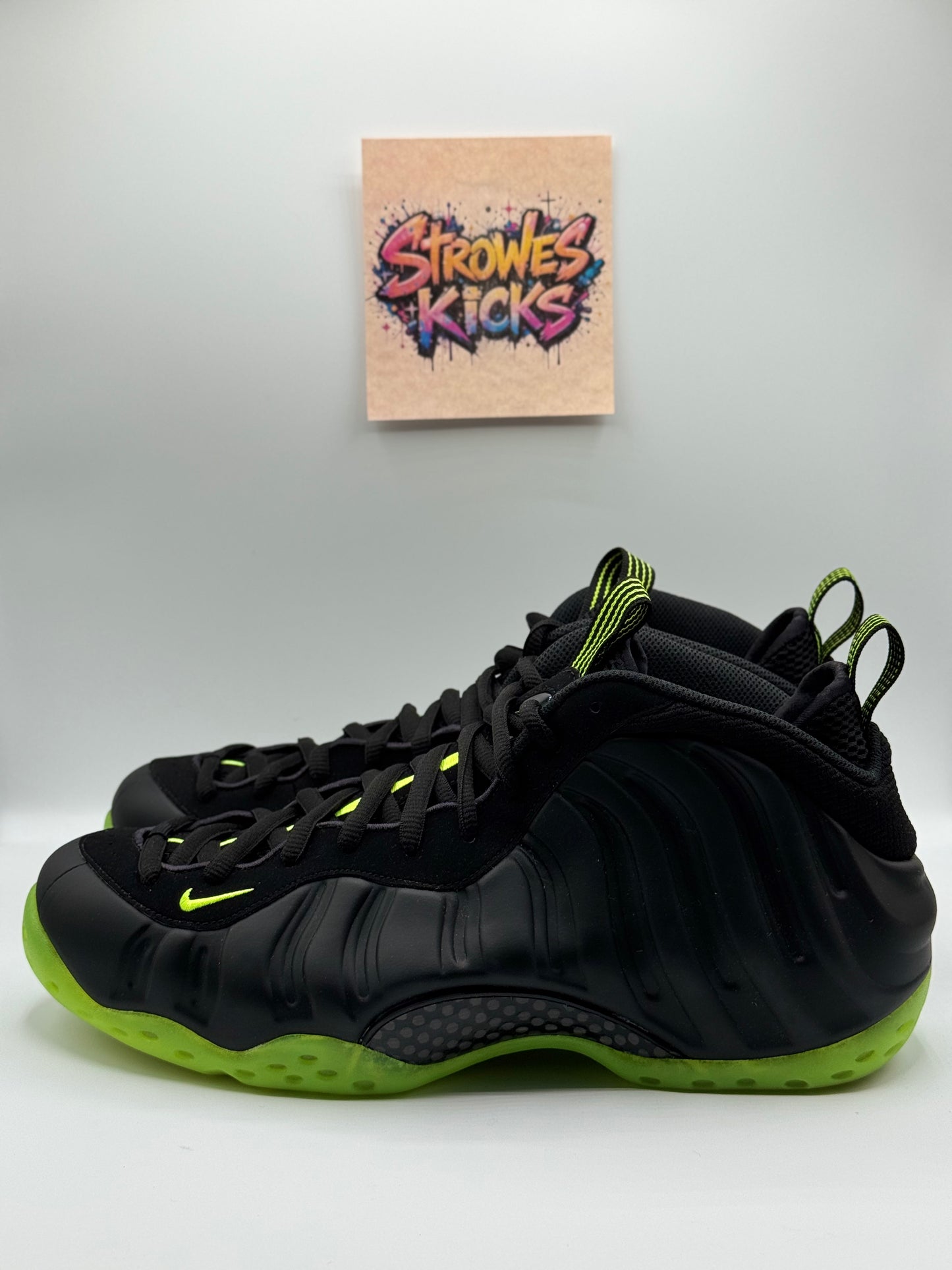 Nike Foamposite One “Black Volt”