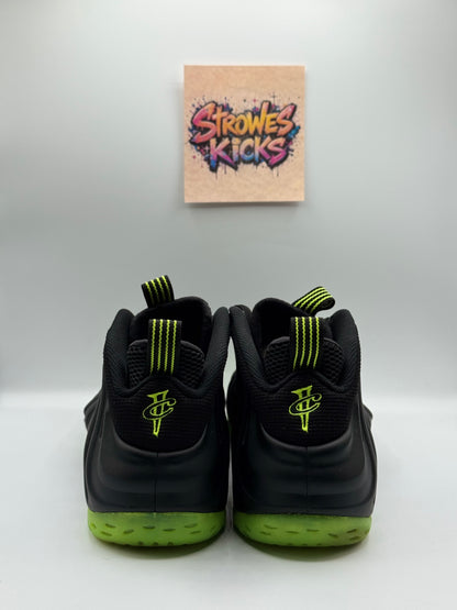 Nike Foamposite One “Black Volt”