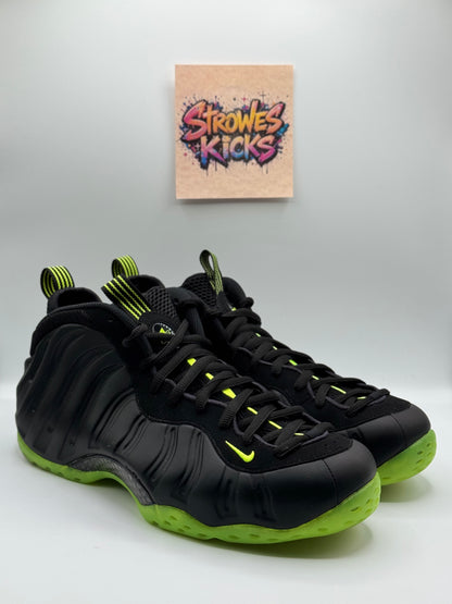 Nike Foamposite One “Black Volt”