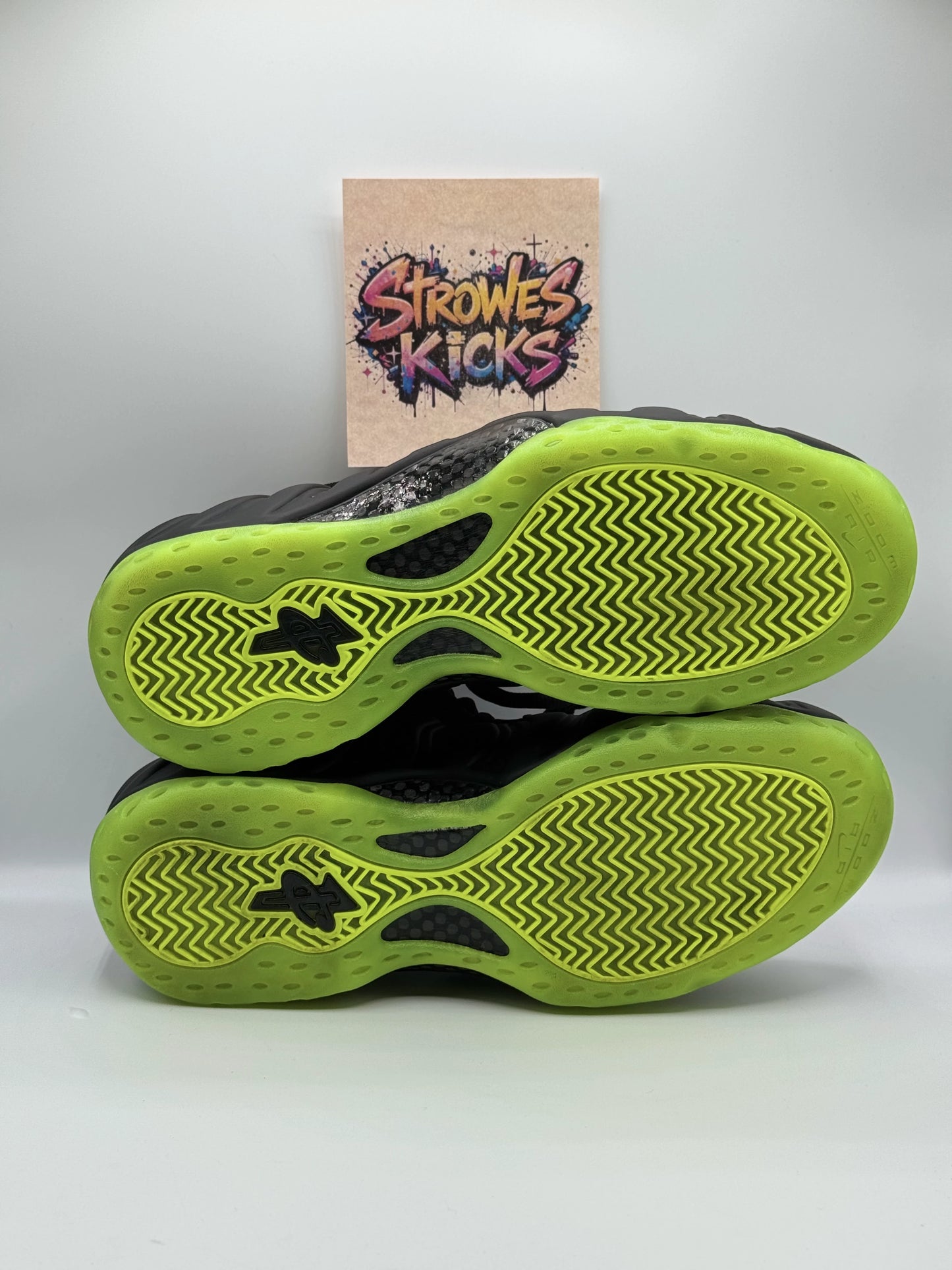 Nike Foamposite One “Black Volt”