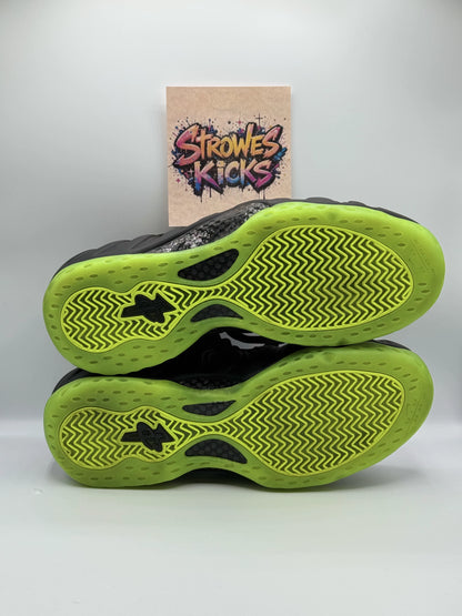 Nike Foamposite One “Black Volt”