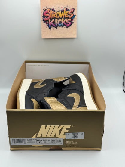 Jordan 1 “Black Metallic Gold” GS