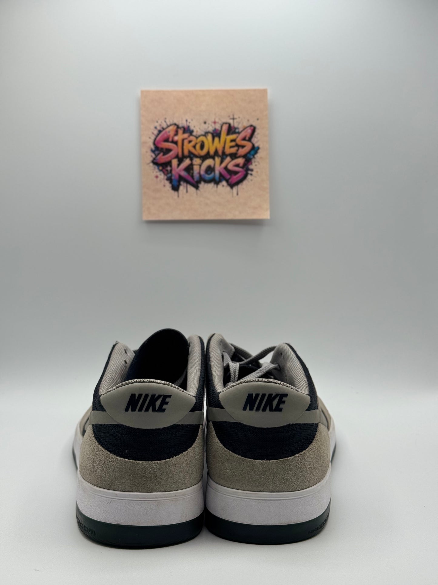 Nike SB Dunk Low Elite “Grey Obsidian” Sample